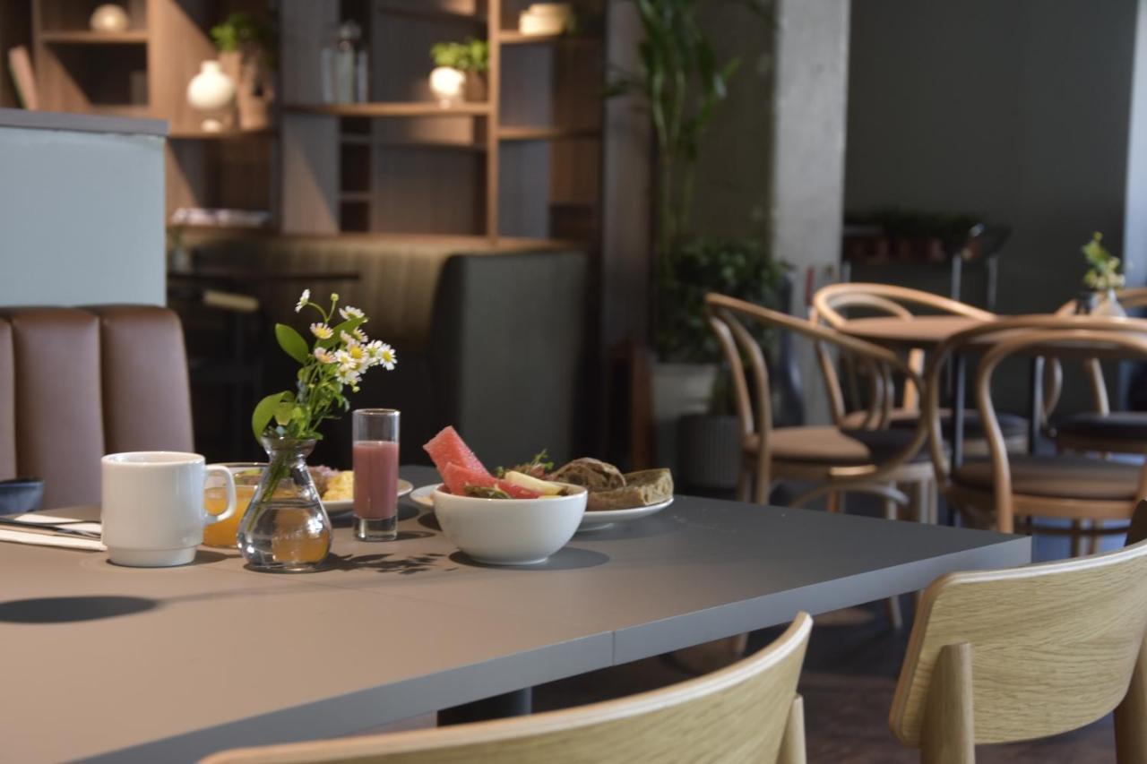 Quality Hotel Grand, Бурос Экстерьер фото